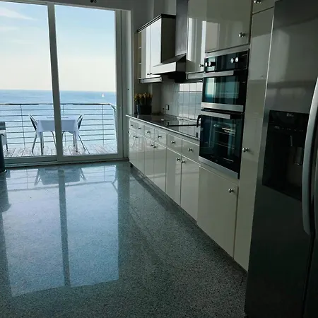 Seaview Tower *